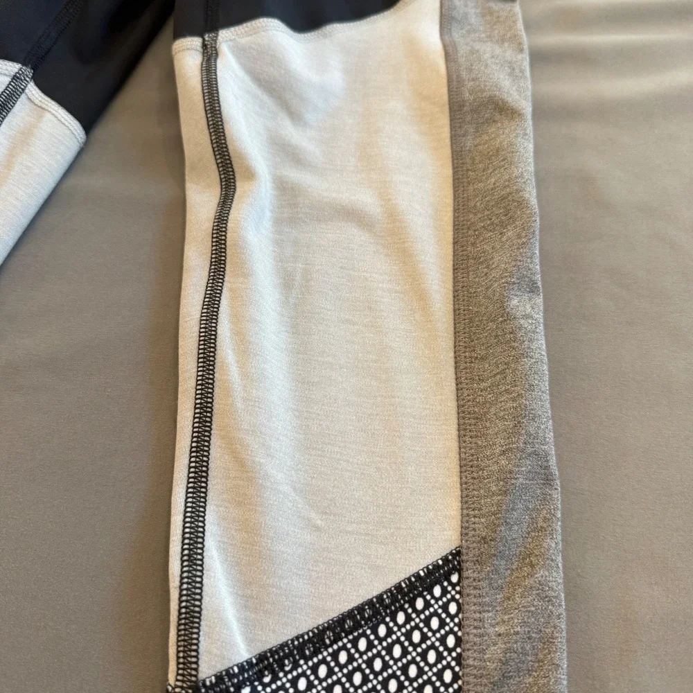 Champion C9 Womens Colorblock Athletic Leggings Black Gray White‎ Pockets Small